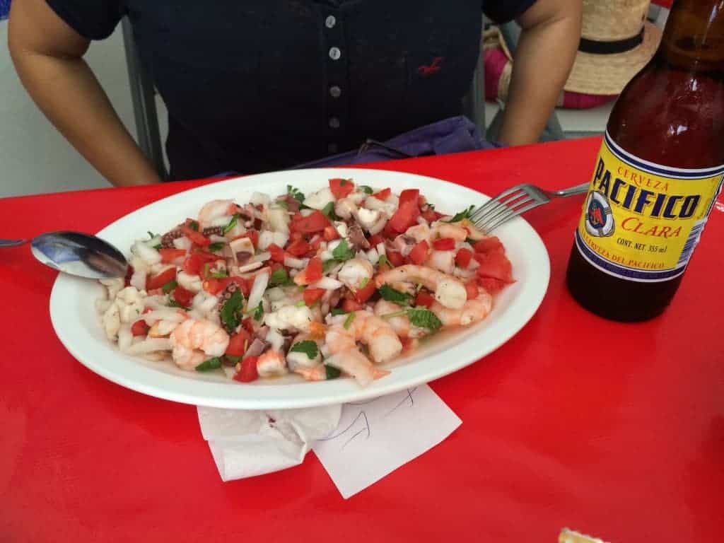 Ceviche de camarón y caracol, Pescadería y coctelería El Pirata, Playa del Carmen, Quintana Roo, México